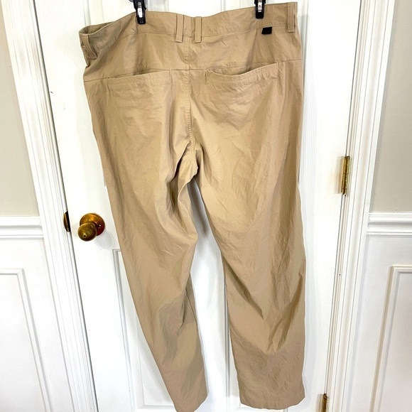 The North Face Pants Mens 38 X32 Chino Straight Outdoors Performance Khaki Nylon - Picture 6 of 9